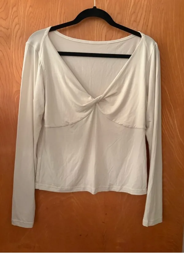 Lululemon Cream Long Sleeve Top - Image 2