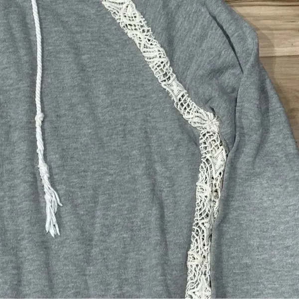 O’Neill Grey Cream Lace Hoodie Sweatshirt Women’s XL - Image 3