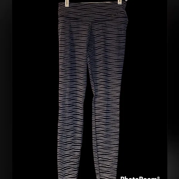Full length Nike Dri Fit leggings - Image 2