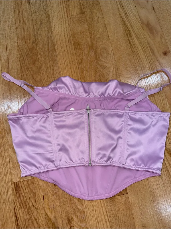 Urban outfitters Lexi satin cowl corset crop top NWT size large - Image 7