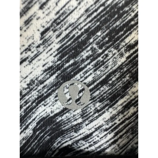 Lululemon Find Your Bliss Reversible Full Zip Jacket Black White Mesh Womens‎ 4 - Image 8