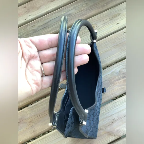 🔥🔥GUCCI GG monogram shoulder bag🔥🔥 - Image 10