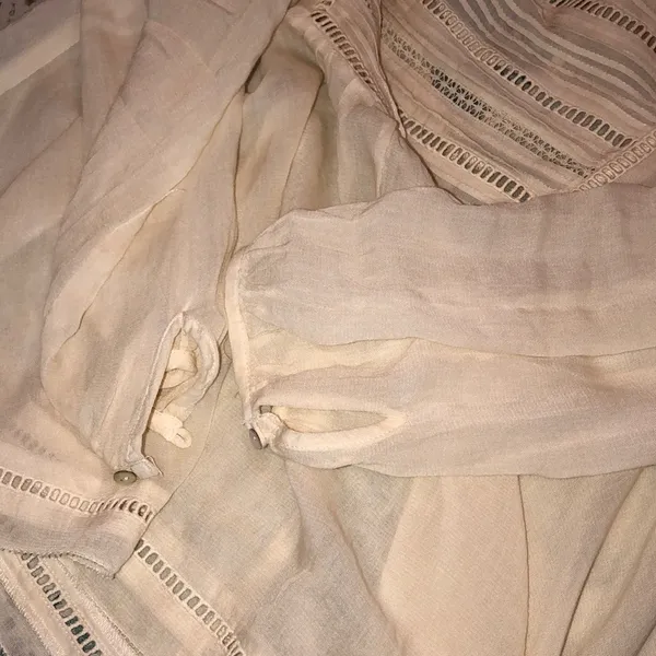 Kimchi Blue cream sheer boho blouse size large - Image 4