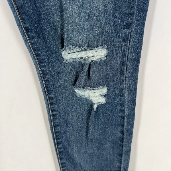 Harper Heritage Core Stretch Ripped Distressed Knees High Rise Skinny Jeans‎ - Image 7