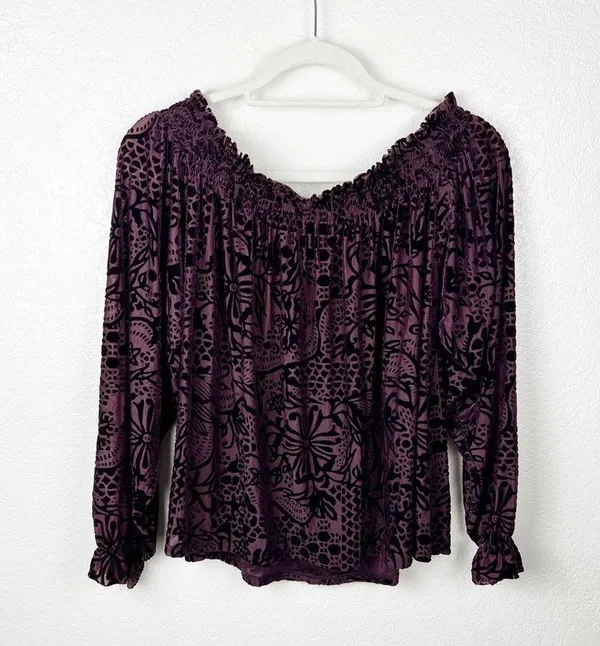 Free People Purple Velvet A Little Twist Off Shoulder Burgundy Blouse Size M - Image 5