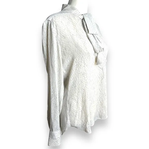 Babaton Textured Tie-Neck Long Sleeve Button-Down Blouse Size XS - Image 7