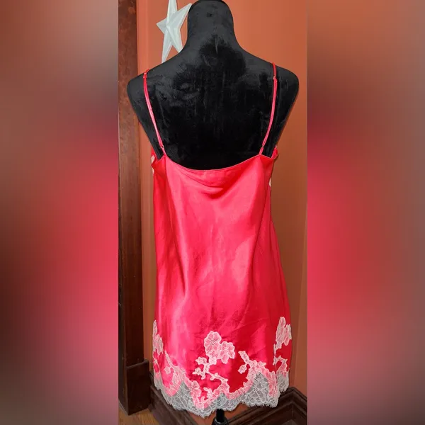 Vintage Victoria’s Secret slip dress - Image 4