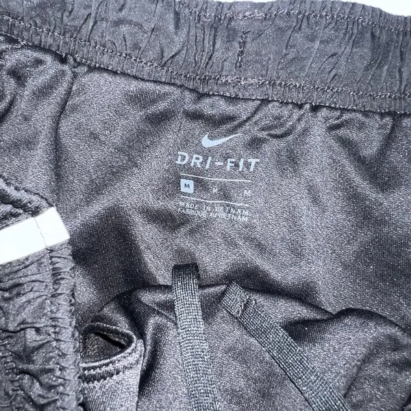 Nike Dri Fit Tempo Shorts Womens Medium Black White Trim Brief Lined Running B - Image 2