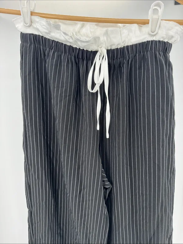 JODIFL Black Pinstripe Elastic-Waist pull on ruffle wide leg Trousers S preppy - Image 4