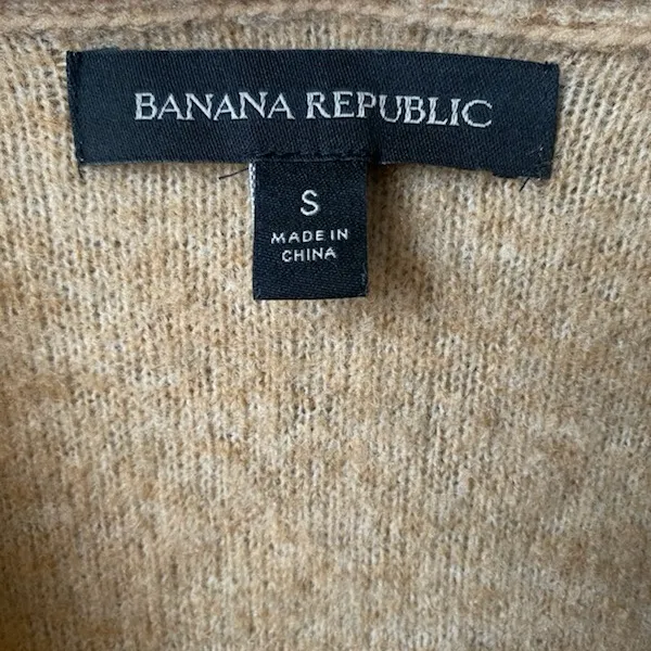 Banana Republic Cozy V-Neck Sweater in Camel - Image 3