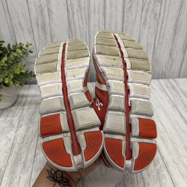 Womens Size 7.5 On Cloud Cloud Flow Sneakers - Image 6