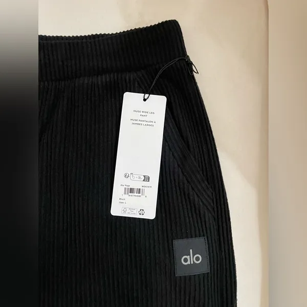 Alo NWT Muse Wide Leg Pants Black & Drawstring, Pockets Size L - Image 6
