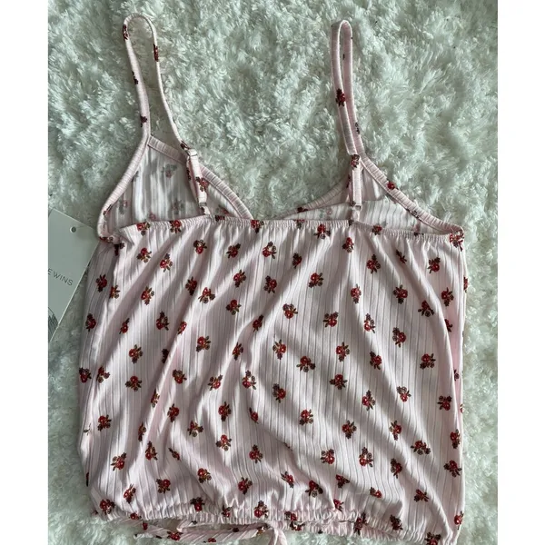 Love Wins Womens Pink Floral Strappy Light Tank Top NEW Large - Image 2