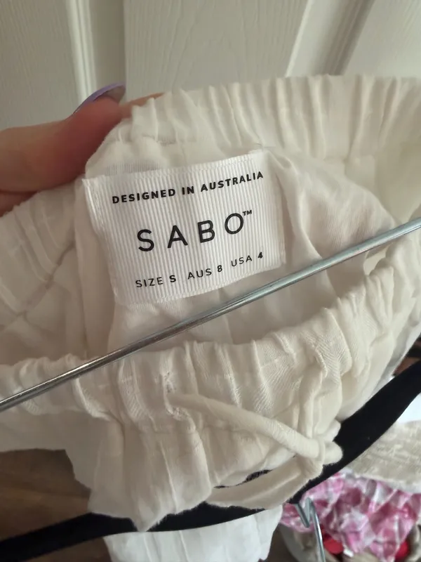 Sabo Skirt White Shorts - Image 2