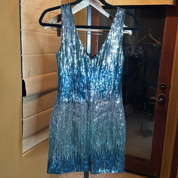As You Wish Blue Silver Ombré Sequin Mini Dress XS Y2K Party Club NYE - Image 11