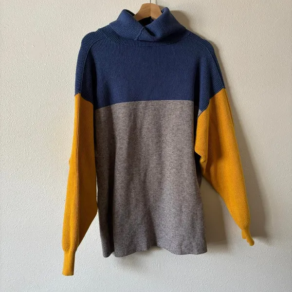 Free People Softly Structured Colorblock Oversized Turtleneck Sweater Medium - Image 5