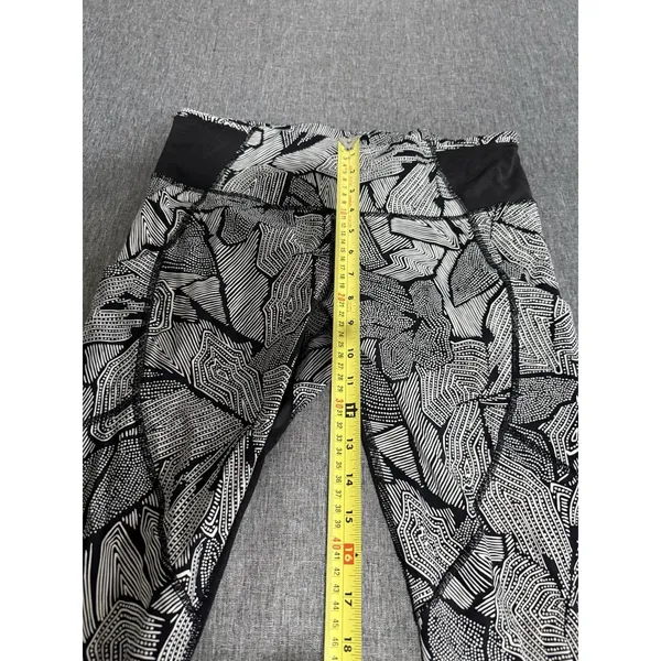 Lululemon Pace Rival Crop Leggings in Dottie Tribe Size 10 Running Gym Yoga - Image 7