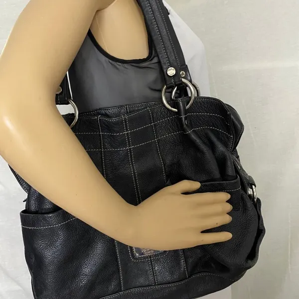 Tignanello Black Leather Shoulder Bag - Image 6
