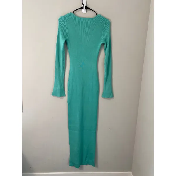 NWT KAIIA x ASOS Exclusive Plunge V-Neck Flared Sleeve Maxi Dress Cyan S - Image 4