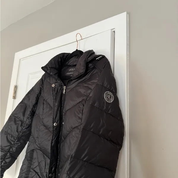Ralph Lauren Ultra Light Weight 90% Down Fill Black Long Puffer Jacket With Hood - Image 5