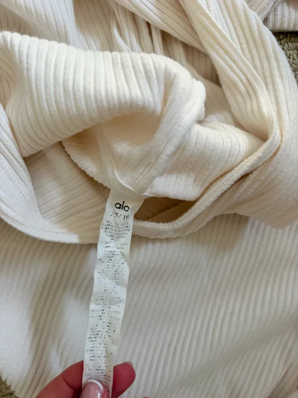Cropped Alo Yoga Hoodie XS - Image 4