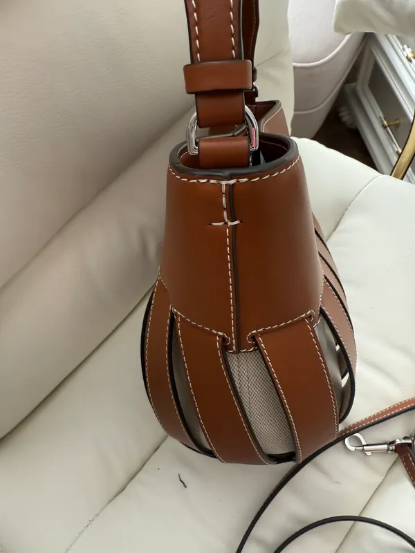 Tory Burch Small McGraw Die cut Bucket bag - Image 10