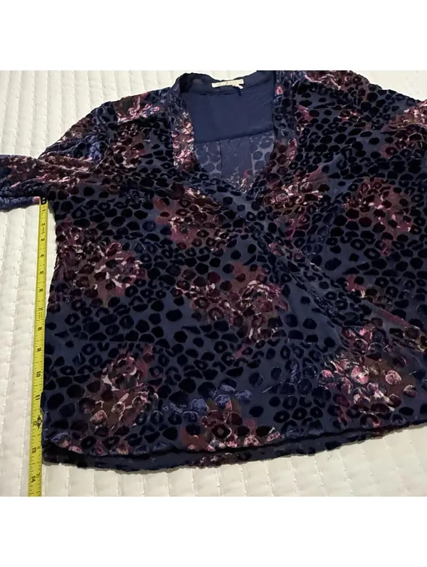 Floreat Anthropologie Floral Purple Velvet Burnout Mock Wrap Blouse Top Sz M - Image 3