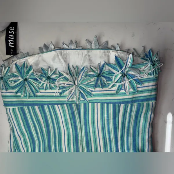 Muse Strapless Teal and White Dress with Floral Details - Image 9