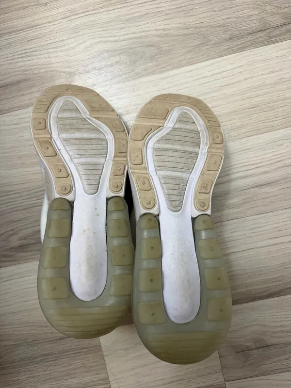Nike Sneakers - Image 6