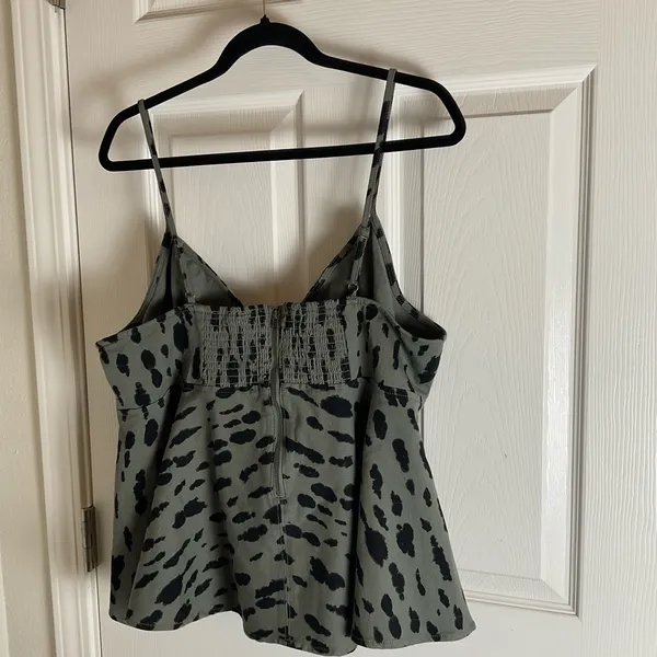 NWT Scoop Leopard Print Denim Peplum Top - Herbal Olive Green Plus Size XXL - Image 9