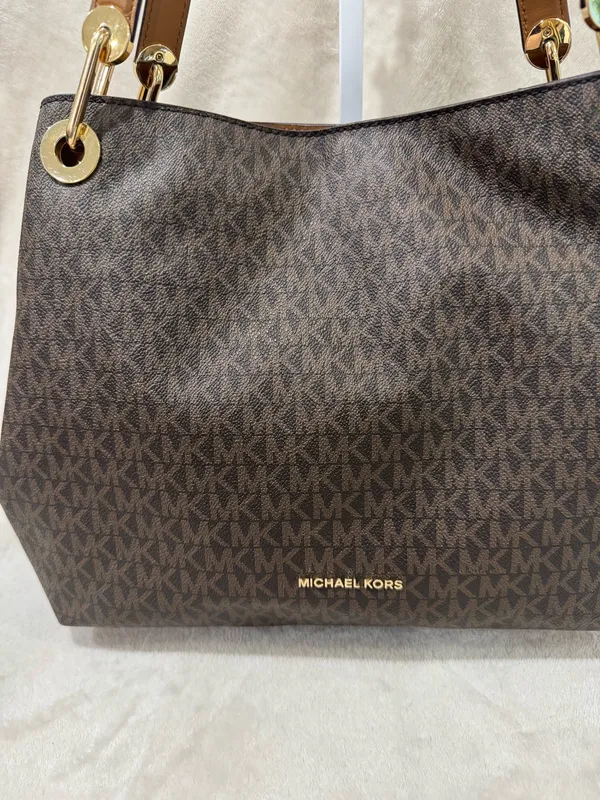 Michael Kors Raven Large Shoulder Bag - Image 2