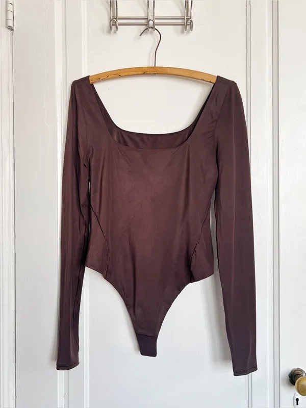Lululemon • Wundermost Ultra-Soft Nulu Square-Neck Long-Sleeve Bodysuit brown - Image 2