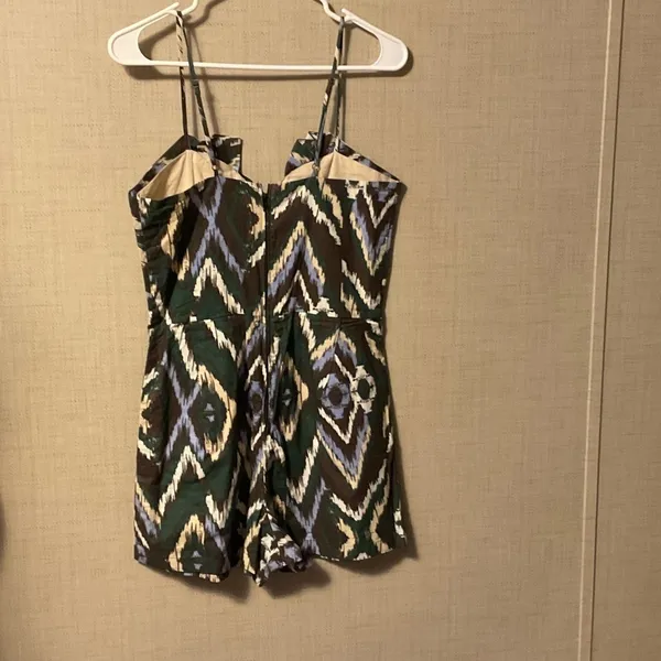 Stylish Geometric Women's Romper Green Size M - Image 3