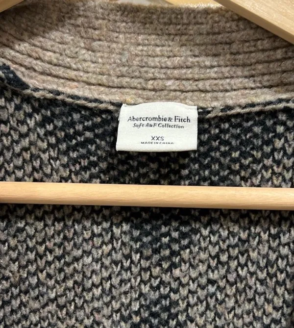 Abercrombie and fitch cardigan - Image 2
