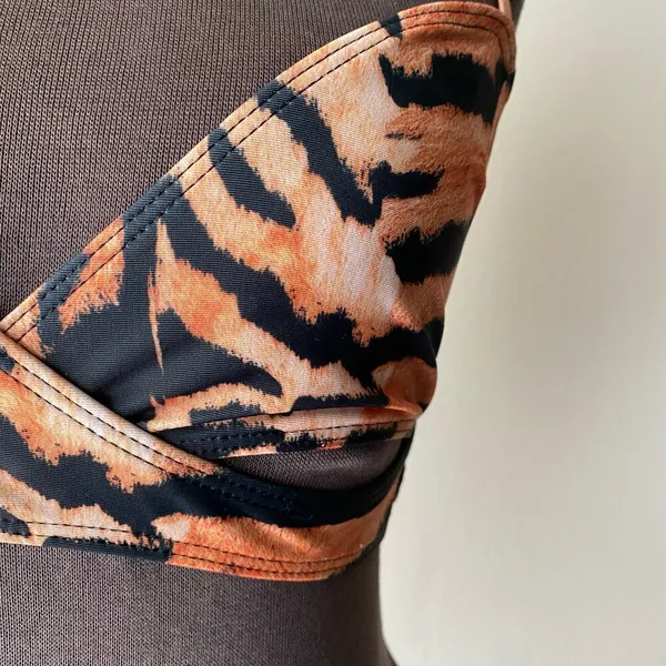 Beach Riot sz S tiger print‎ brown black bralette - Image 4