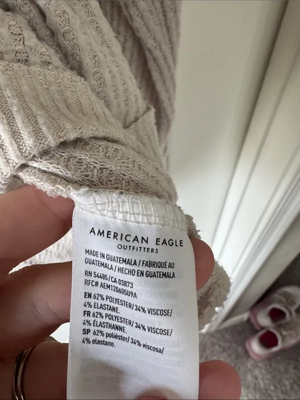 American Eagle Outfitters Cream Waffle Knit Long Sleeve Henley / M4 - Image 4
