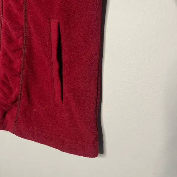 Ariat Red Ruched Sleeve Fleece Jacket - Image 5