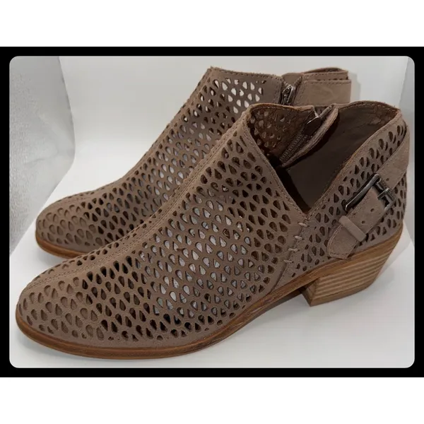 Vince Camuto Phandra Ankle Booties Womens 7.5 Brown Laser Cut Buckle Boot - Image 2