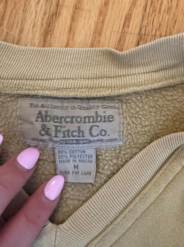 Vintage Abercrombie Crewneck - Image 2