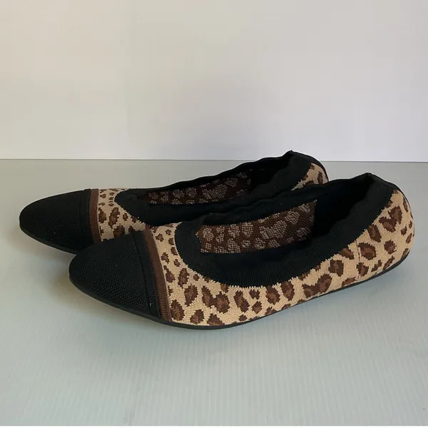 Aerosoles Leopard Print Flats Size 8M Women’s Slip On Ballet Shoes Round Toe - Image 2