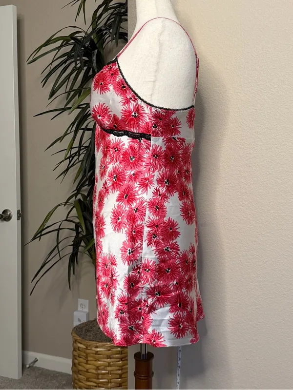Lilly Pulitzer White and Pink Floral Satin Chemise with Black Lace - Image 3