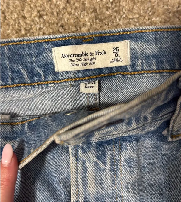 Abercrombie Jeans - Image 2