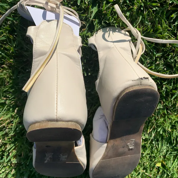 Chase + Chloe White Pointed-Toe Lace-Up Gladiator Flats - Image 14