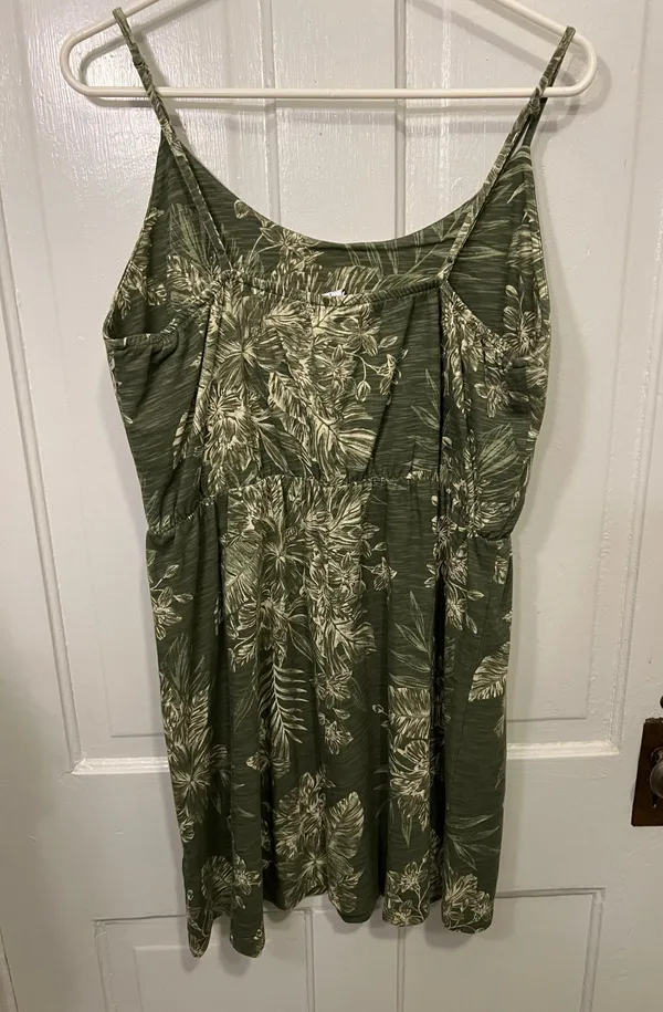 Old Navy Flower Dress - Image 2