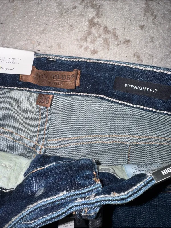 Judy Blue high waist straight leg size 3 waist 26 denim jeans - Image 3