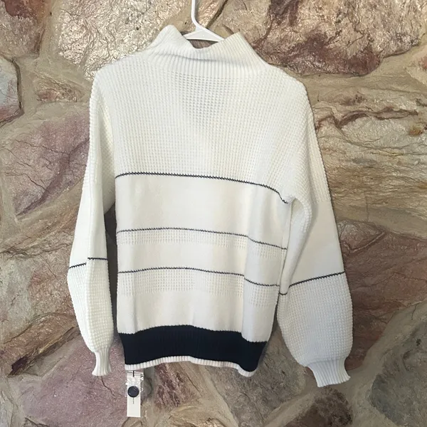 Commense Open Collar Button Up Sweater size small White - Image 6