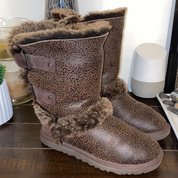 Rare!! UGG Skylah Brown Bomber Leather Faux Fur Boots Size 6 - Image 4
