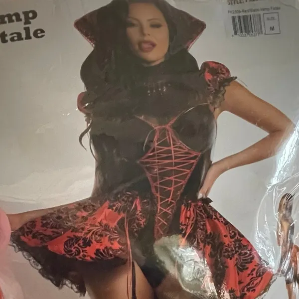 NEW Party King Vamp Fatale Sexy Vampire Costume Size Medium - Image 4