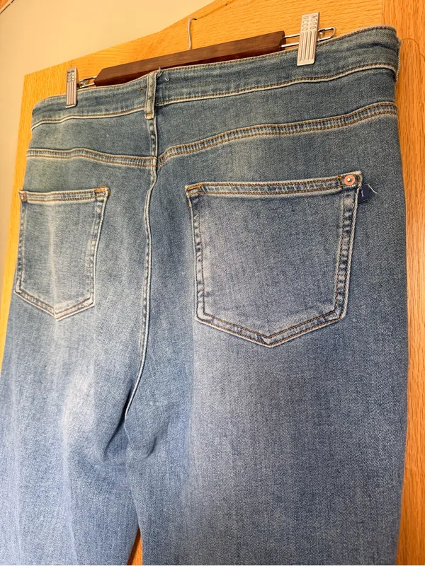 Anthropologie Pilcro Retro High Rise Flare Jeans Medium Wash Stretch Women’s 32 - Image 7
