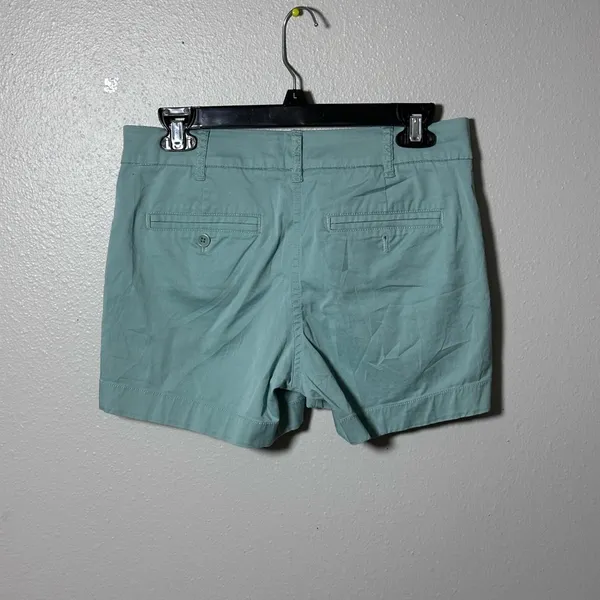 J.Crew Women Green Casual‎ Chino Shorts size 2. - Image 4